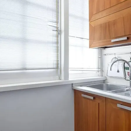 Apartment Vatican Ideal For Family/couple, A/c, Jacuzzi *