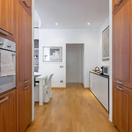 Apartment Vatican Ideal For Family/couple, A/c, Jacuzzi Rome