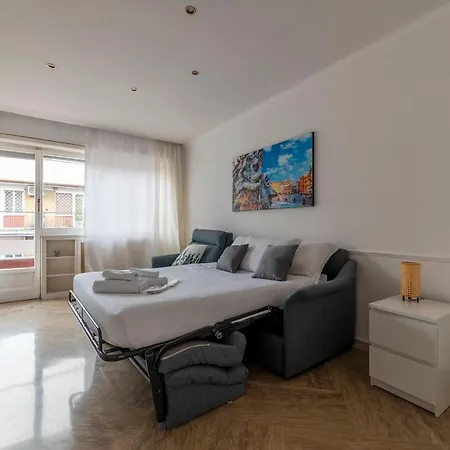 Bright Flat Near Vatican * Rome