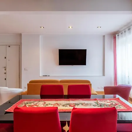 Bright Flat Near Vatican Apartment *