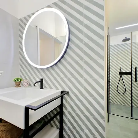 Apartment 4bnb - Serpenti Delightful