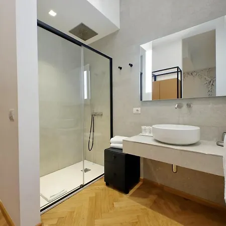 Youroom Abruzzi Guest house 3*