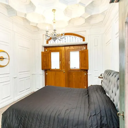 Apartment Navona Artist 8