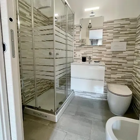 Guest house San Pietro 84 2*