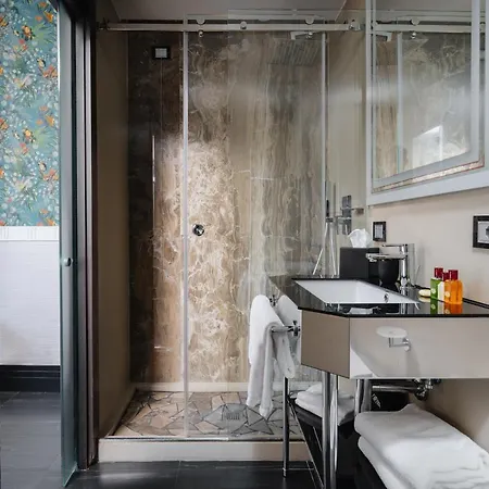 Unica 4* Roma