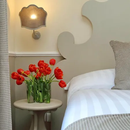 Bed & Breakfast Bellezza Al Colosseo - & Apts 3*