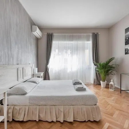 Apartment Regina Luxury Flat *