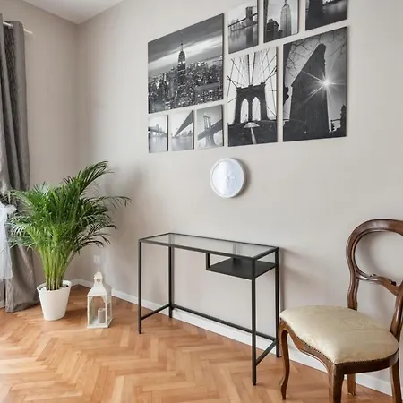 Apartment Regina Luxury Flat Rome