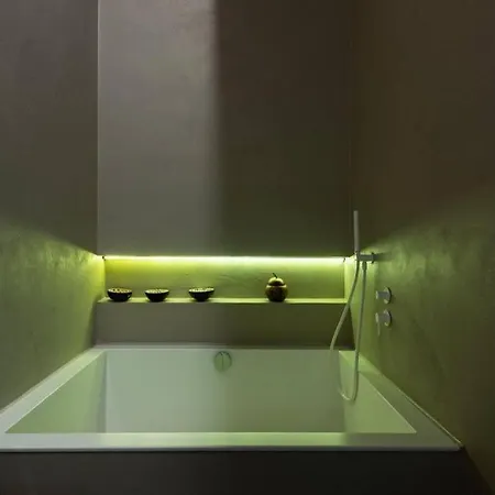 - Campo De' Fiori Apartment *