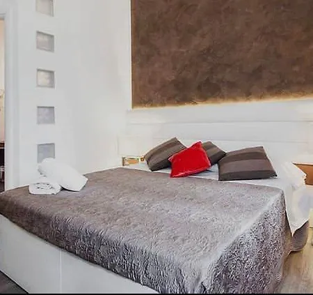Persia Collection Trevi Guest house