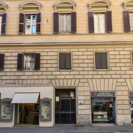 Deluxe Apartment *