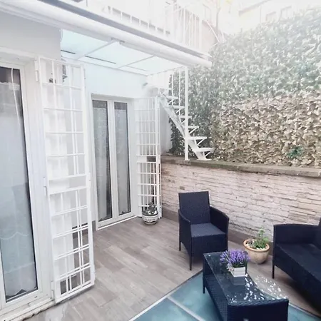 Apartment Trastevere Rome's Heart Charming & Cozy 2 *