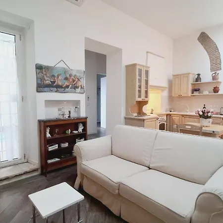 Trastevere Rome's Heart Charming & Cozy 2 *
