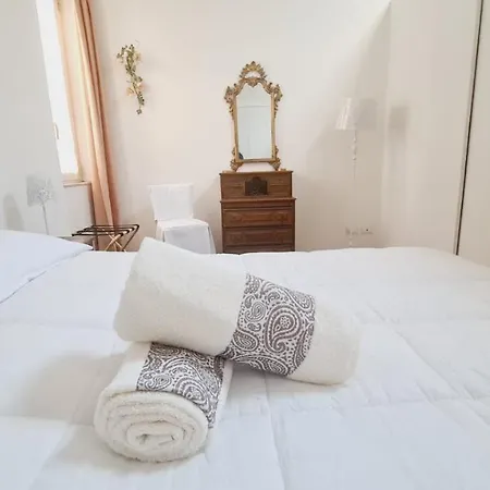 Trastevere Rome's Heart Charming & Cozy 2 Apartment *