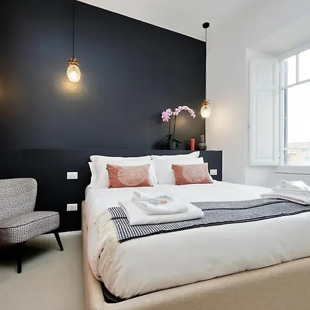 Ych-bright Penthouse Near Colosseum * Rome