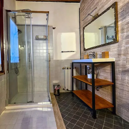 Lovely In Via Della Scala, Trastevere Apartment