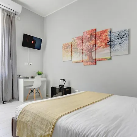 Pensjonat Voyager House Termini - And 2*