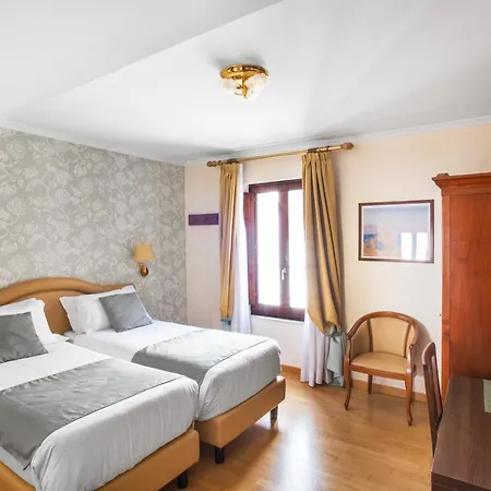Otel Piazza Di Spagna