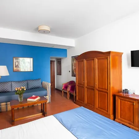 Otel Piazza Di Spagna 3*