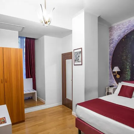 Piazza Di Spagna Otel