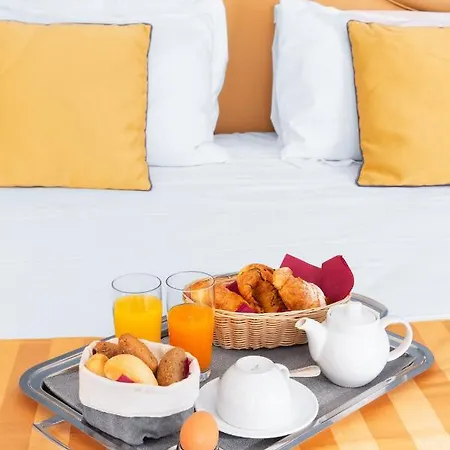 Otel Piazza Di Spagna 3*