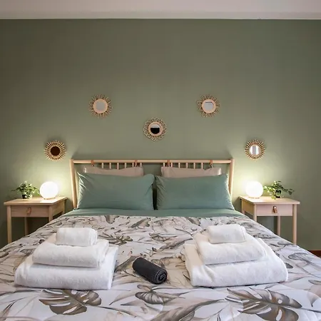 Stylish & Cozy - 5 Star Location- Balcony - View Casa vacanze Roma