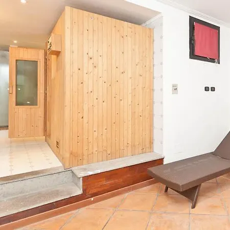 Candia House Holiday home *