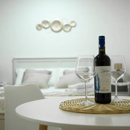 Shabby Shic Studio Al Palatino Apartment *