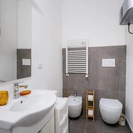 Appartamento White Candle Apt, Close To San Pietro, Gemelli And Center *