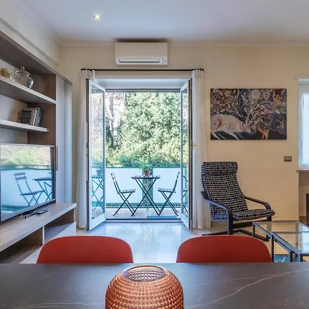 Santa Croce & Mm San Giovanni Apartment *