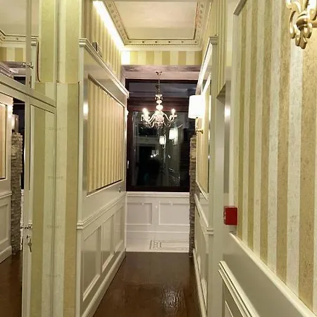 Pensjonat Piazza Venezia Luxury