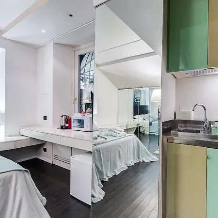 Apartment Via Condotti Private Rome
