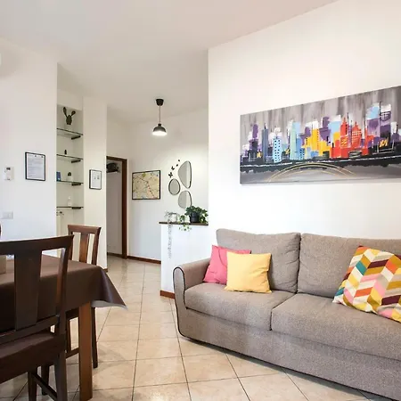 Stylish & Cozy - 5 Star Location- Balcony - View Casa vacanze *