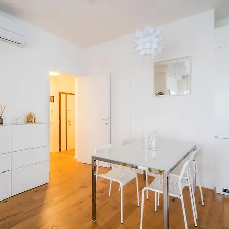 White Candle Apt, Close To San Pietro, Gemelli And Center *