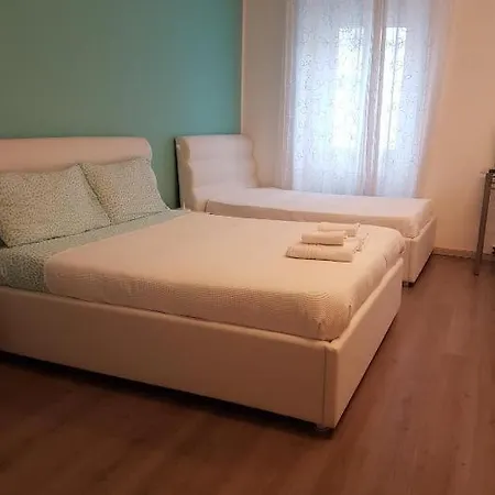 Lux *