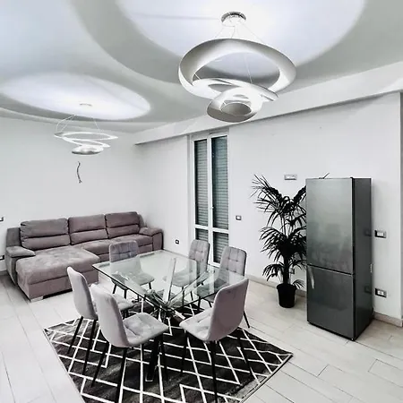 The Roof Luxury Penthouse Corso