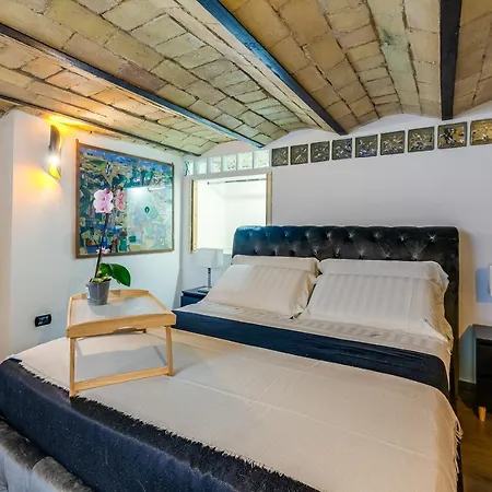 Oliviero - Piazza Navona Apartment