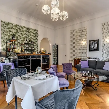 Mangili Garden Ξενοδοχείο 3*