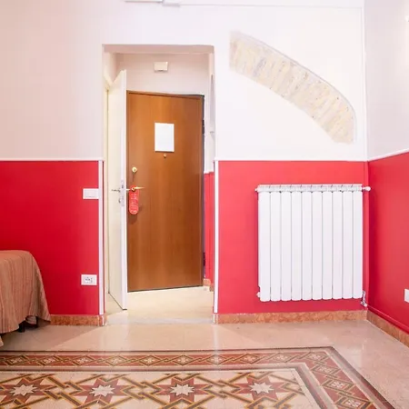 Domus Napoleone Guest house 3*