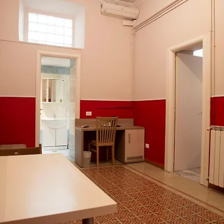 Domus Napoleone 3* Rome