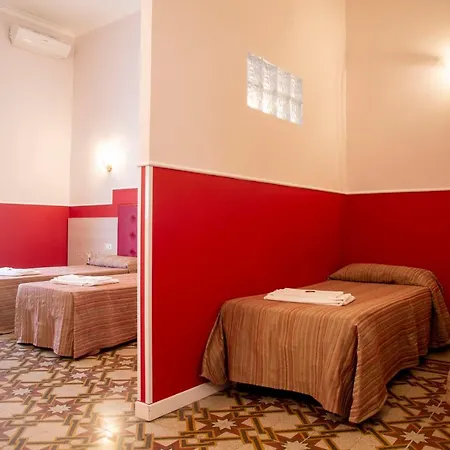 Domus Napoleone Guest house 3*