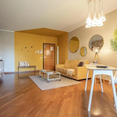 Elfaro Kitty - Stylish Close To S. Peter * Rome
