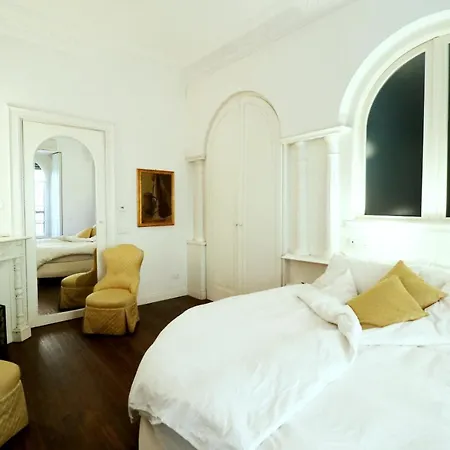 Secret Garden Borghese Apartment
