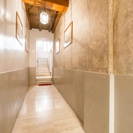 My Trastevere Apartment *