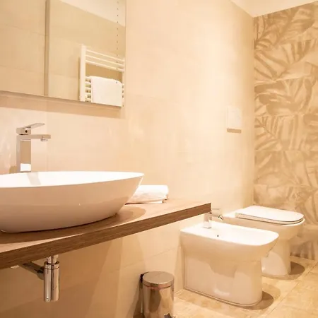 Domus Napoleone Guest house 3*
