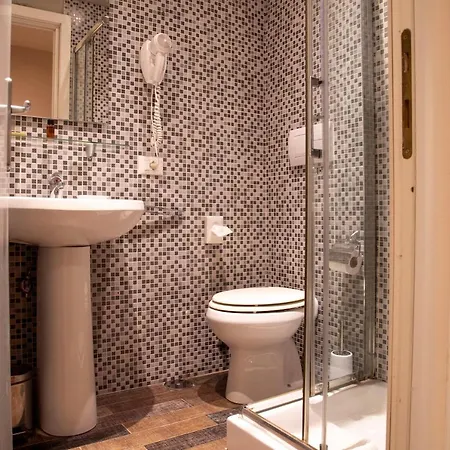 Domus Napoleone Guest house Rome