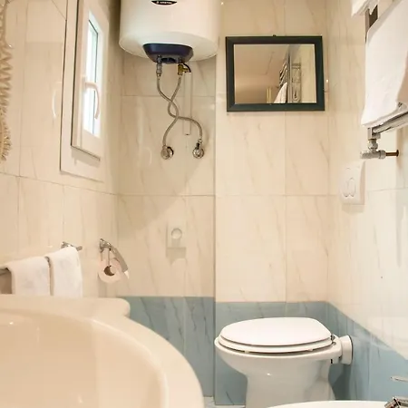 Domus Napoleone 3*