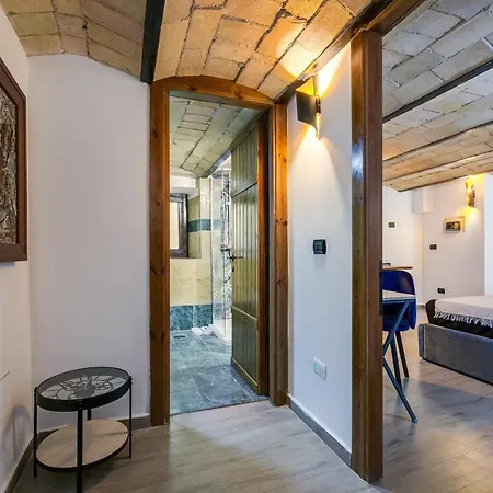 Oliviero - Piazza Navona Apartment *