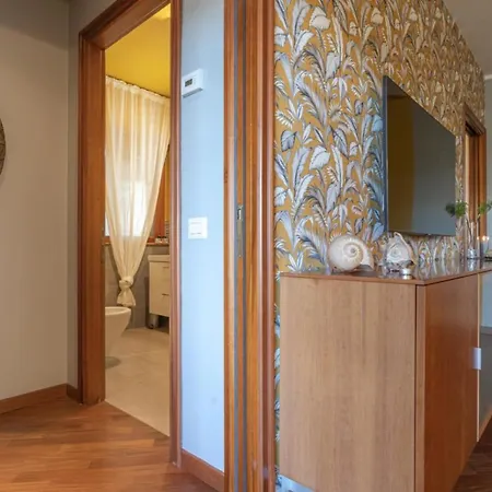 Elfaro Kitty - Stylish Close To S. Peter * Rome