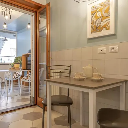 Elfaro Kitty - Stylish Close To S. Peter Apartment *